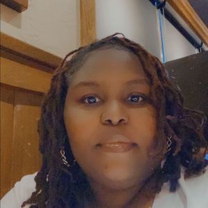 Meet your Posher, Zakiya